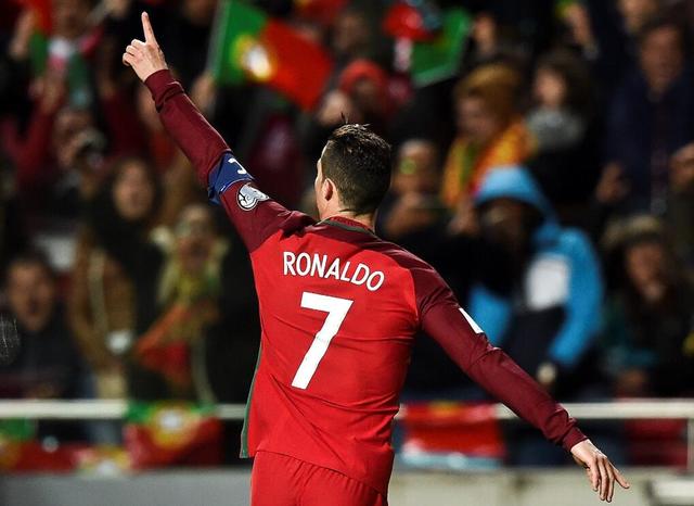 xx欧美撒尿嘘撒尿xx