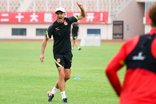 日本公妇乱淫免费视频一区三区