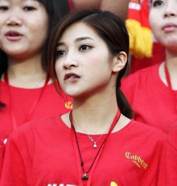 国产精品爱啪在线线免费观看